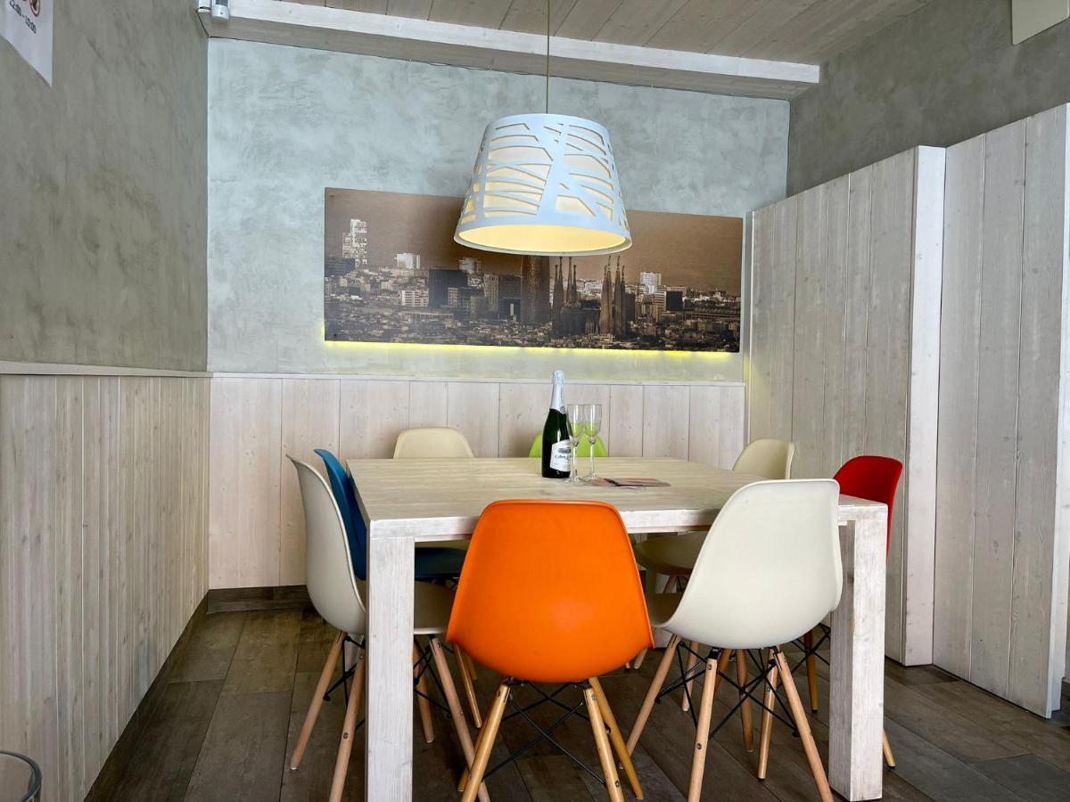 Market Suites Barcelona Bagian luar foto