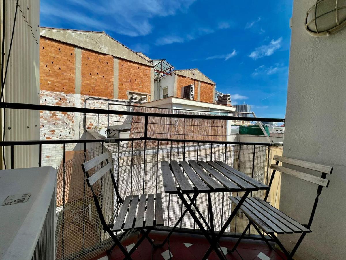 Market Suites Barcelona Bagian luar foto