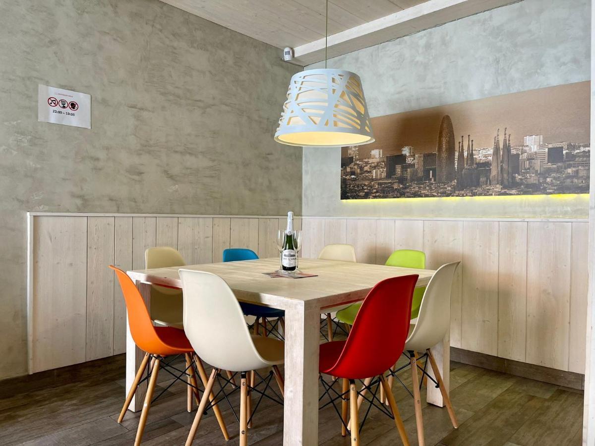 Market Suites Barcelona Bagian luar foto